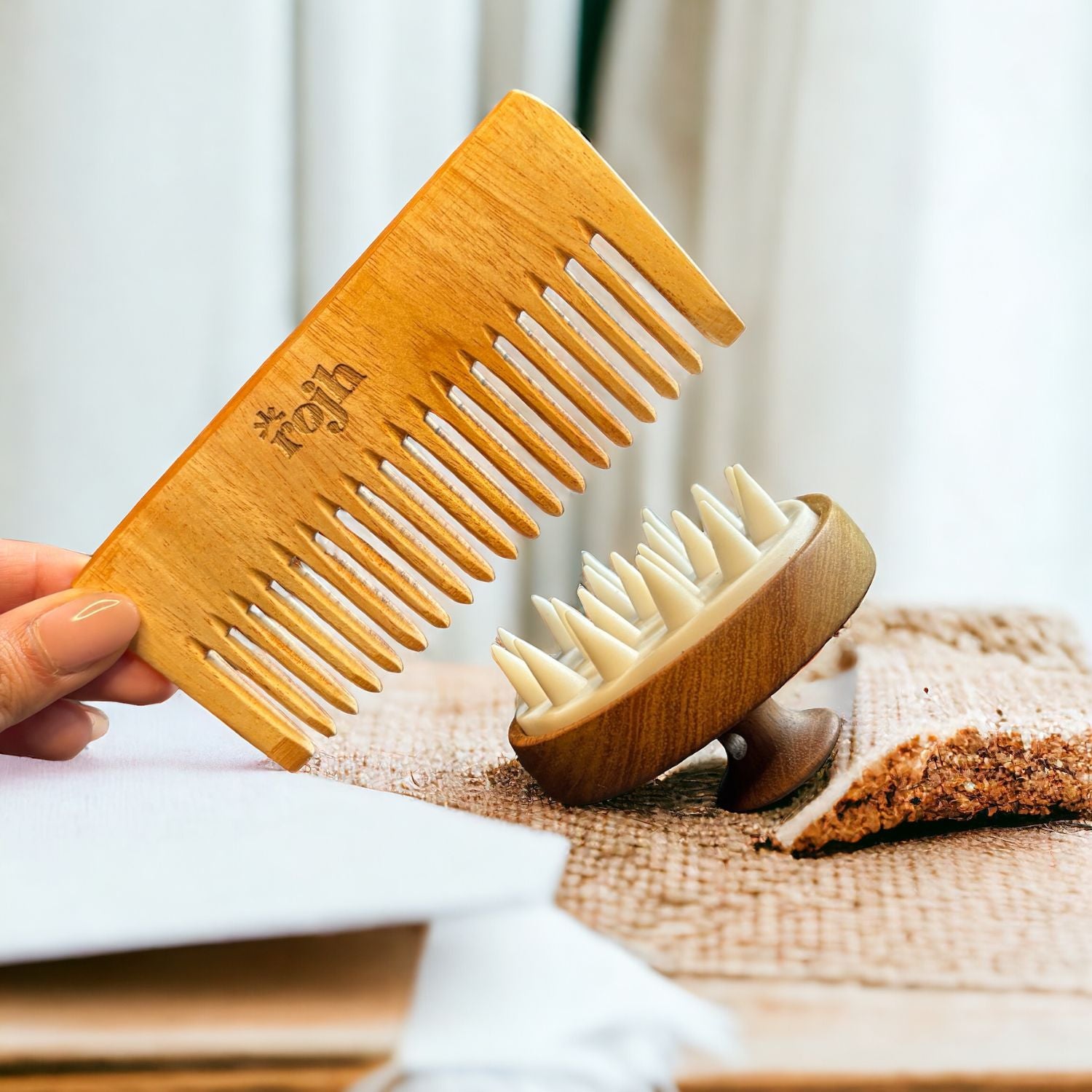 Photo of Wood Comb and Scalp Massager Kit